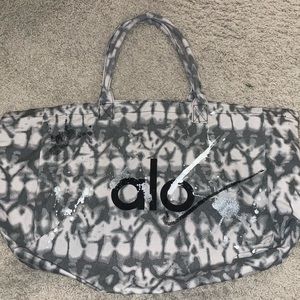 alo shopper tote